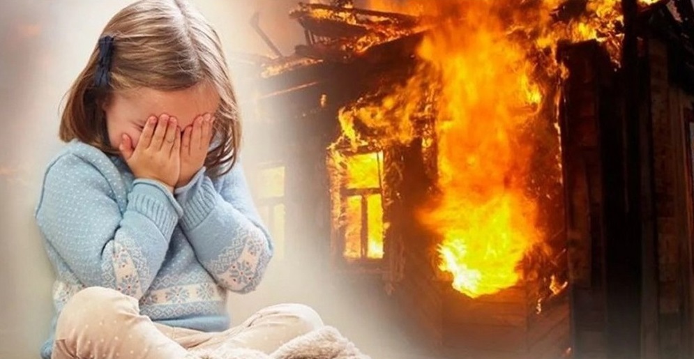 Шалость детей с огнем – довольно распространенная причина пожара.